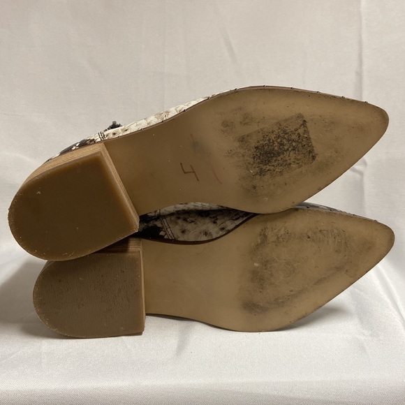 Bleeker & Bond Gwen Snakeskin Print Ankle Boot Bootie Brown Tan Size 6.5 - Picture 4 of 5